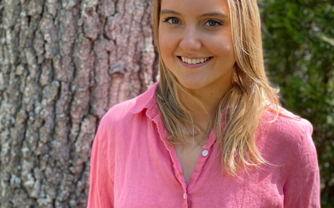 Laurel Kulow – 1Headshot